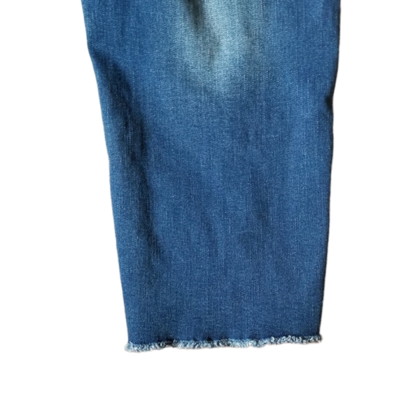 Plus Size Women's Addition Elle Love And Legend Two-Tone Crop Jeans - Picture 5 of 9